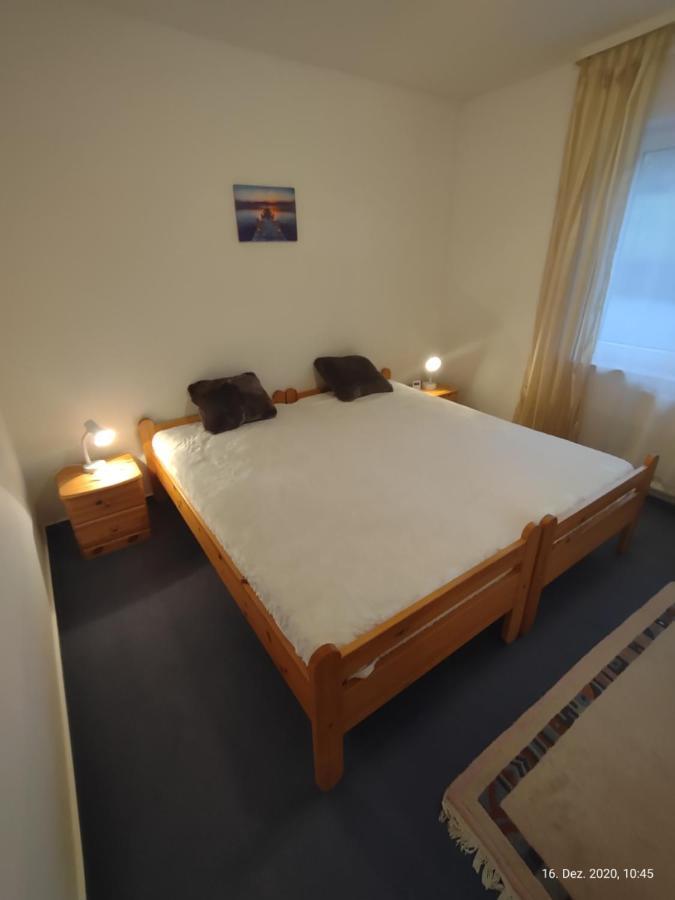 Ferienwohnung Am Hofgarten Langenfeld  Dış mekan fotoğraf